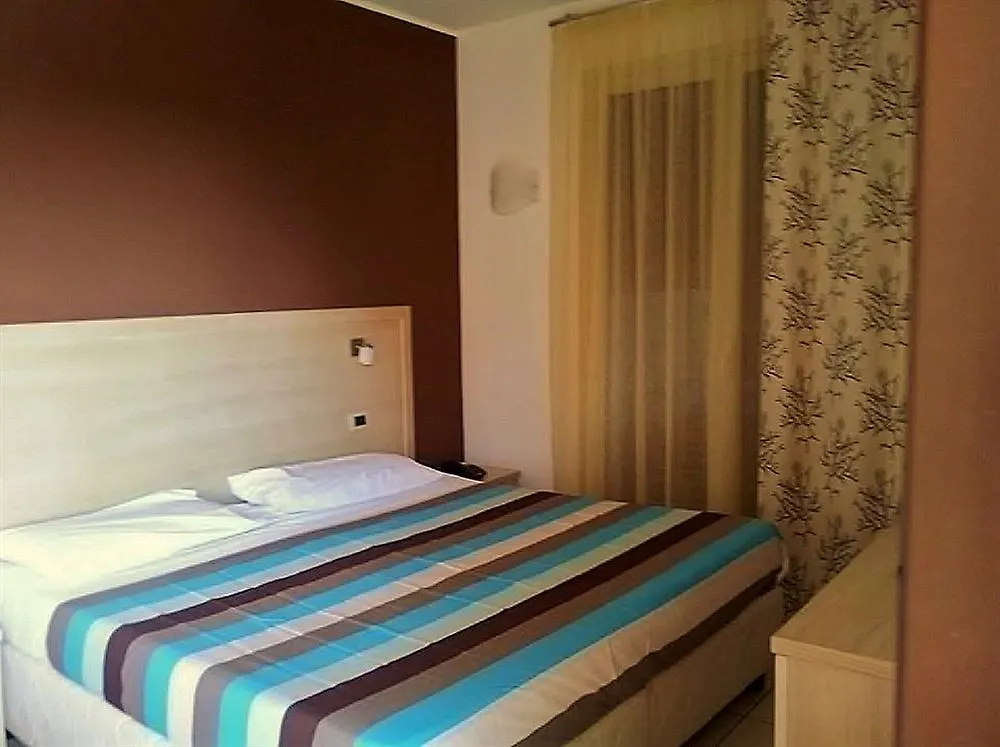 Hotel Bulla Regia Fontane Bianche 3*,