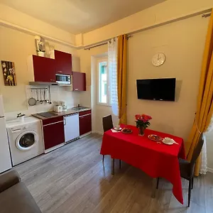 https://vasari-florence-apartments-in-the-heart-of-florence.it-tuscanyhotel.com